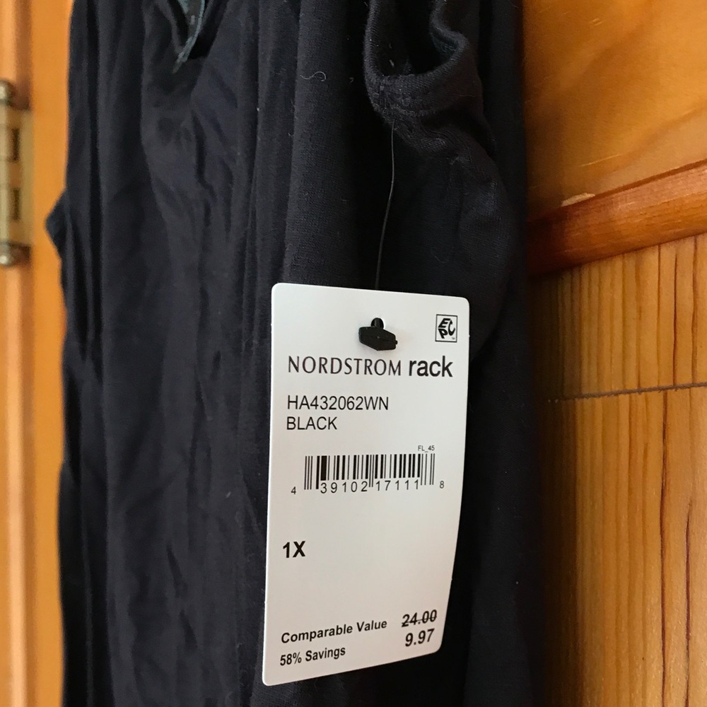 NWT Nordstrom Black Tank Top Size 1X - Picture 2 of 3